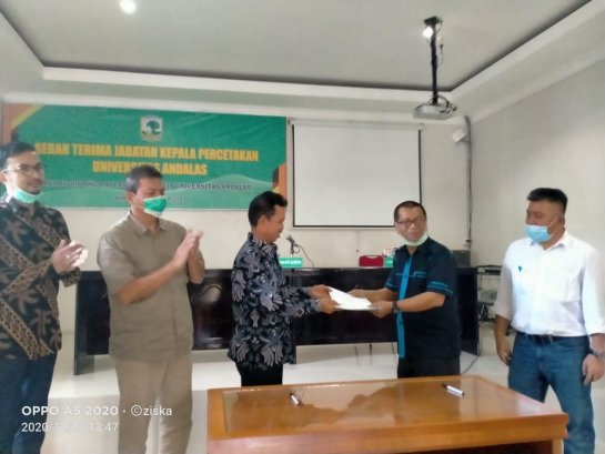 Serah Terima Jabatan Direktur Unand Press