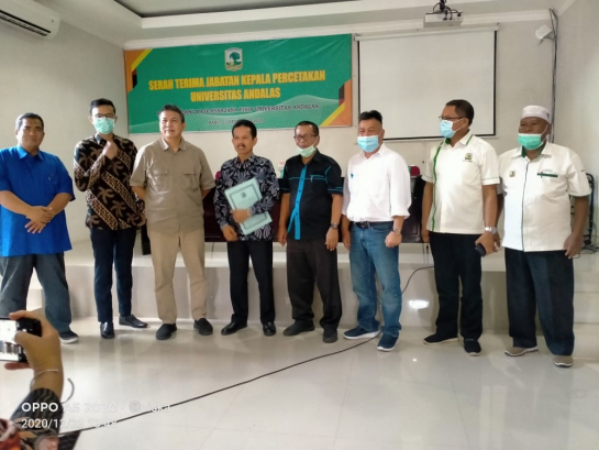 Serah Terima Jabatan Direktur Unand Press
